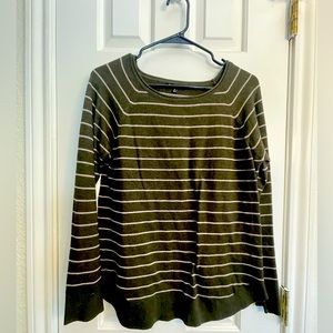 Striped women’s sweater. Size M